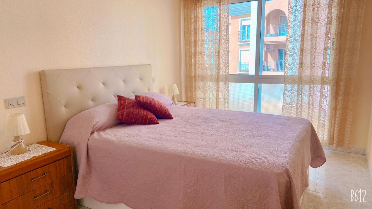 Beautiful Apartment Near Playa De Los Locos Torrevieja Luaran gambar