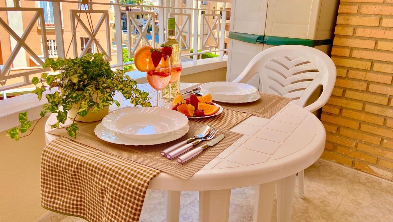 Beautiful Apartment Near Playa De Los Locos Torrevieja Luaran gambar