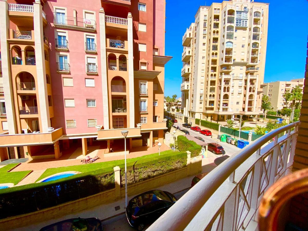 Beautiful Apartment Near Playa De Los Locos Torrevieja Luaran gambar