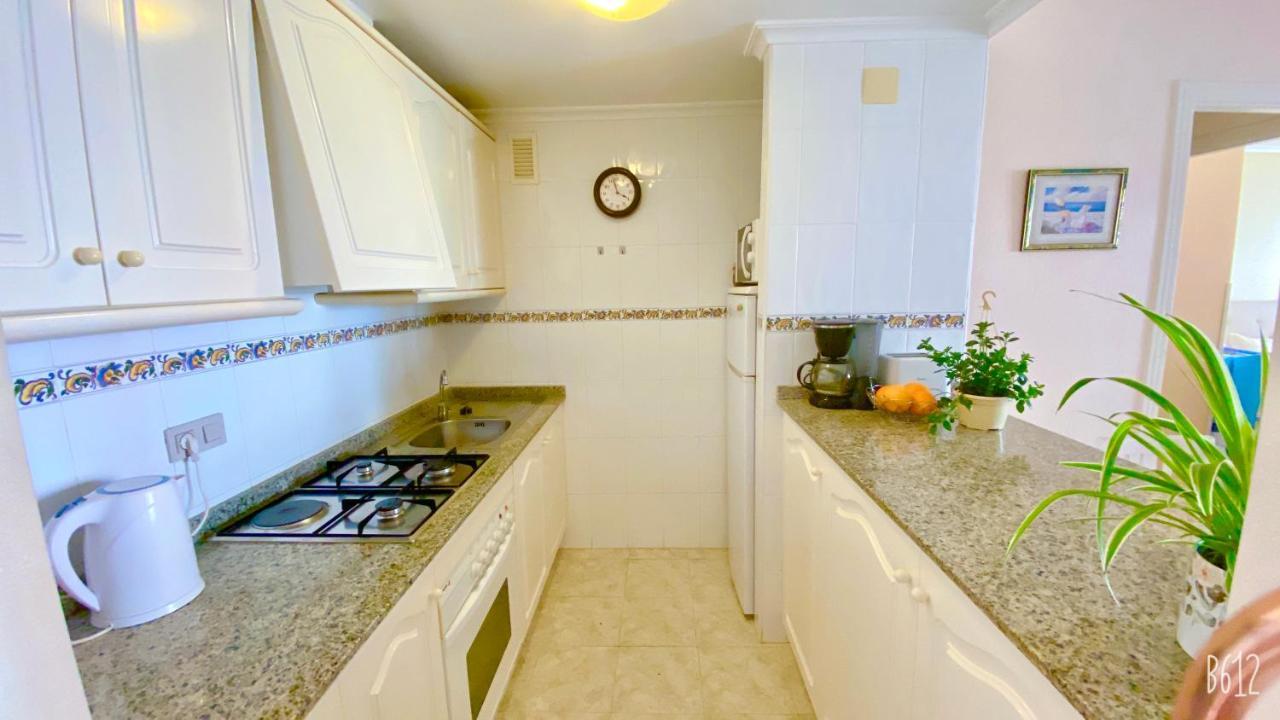 Beautiful Apartment Near Playa De Los Locos Torrevieja Luaran gambar