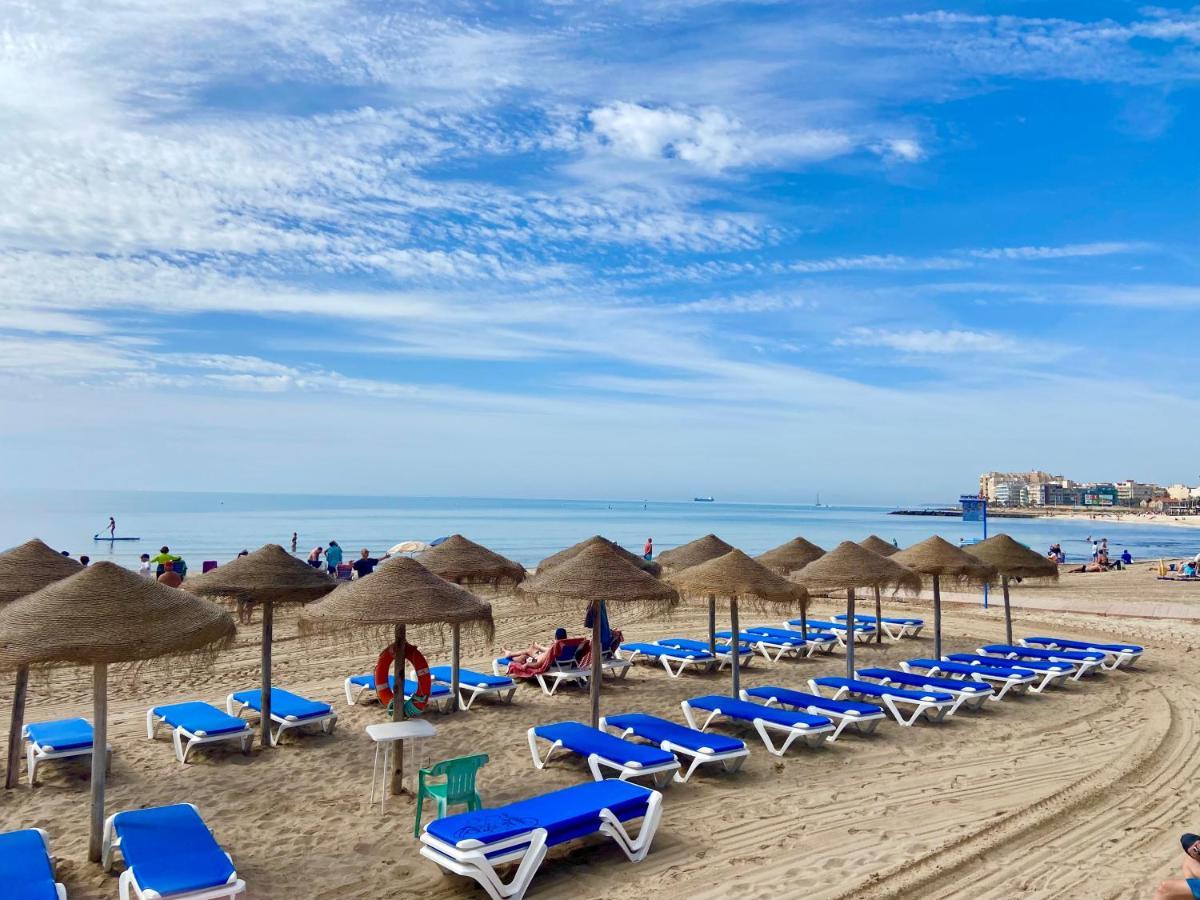 Beautiful Apartment Near Playa De Los Locos Torrevieja Luaran gambar
