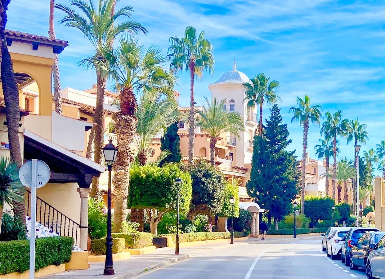 Beautiful Apartment Near Playa De Los Locos Torrevieja Luaran gambar